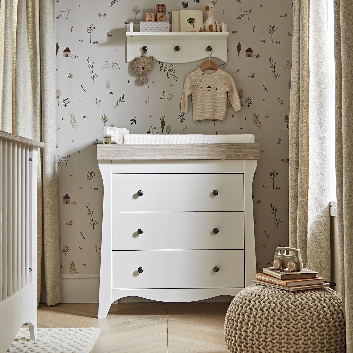 CuddleCo Clara 2pc Set 3 Drawer Dresser & Cot Bed  - White/Ash